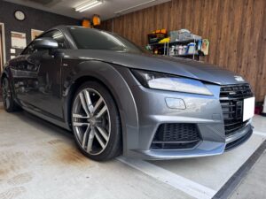 アウディ TTのBEWITH スピーカー交換 | COLORS｜静岡県沼津市のカー